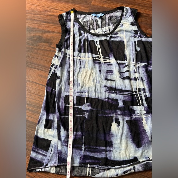 Simply Vera Vera Wang Light Sheer Tank Top - Picture 4 of 6